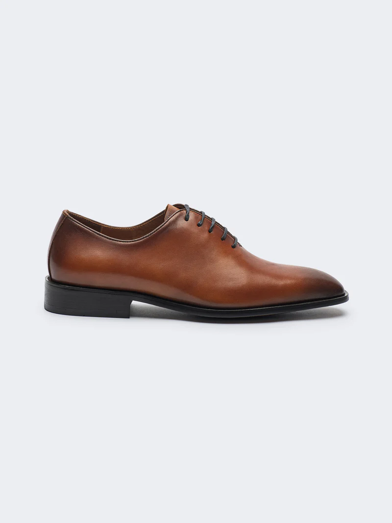 TAN - WHOLECUT OXFORD SHOE